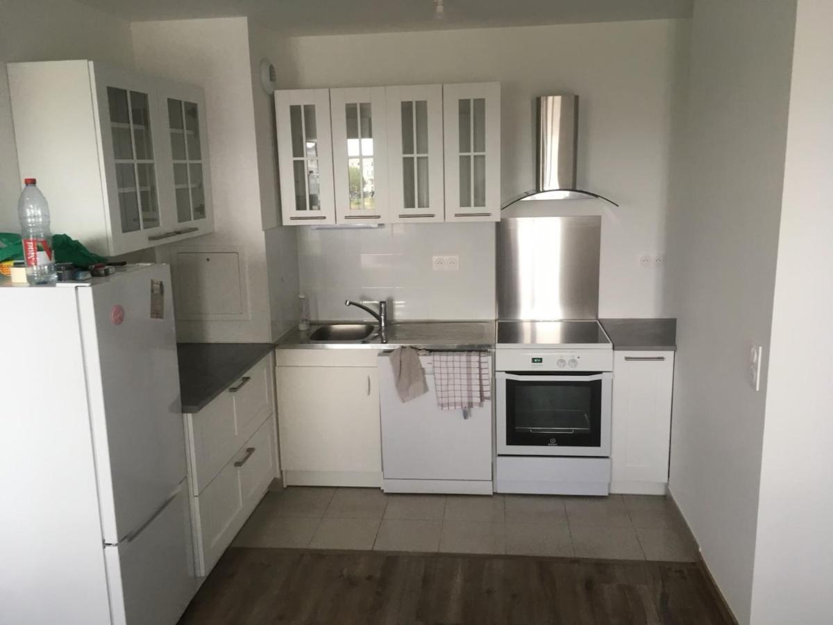 3 Flat In Parklane - 1,5km Apartment